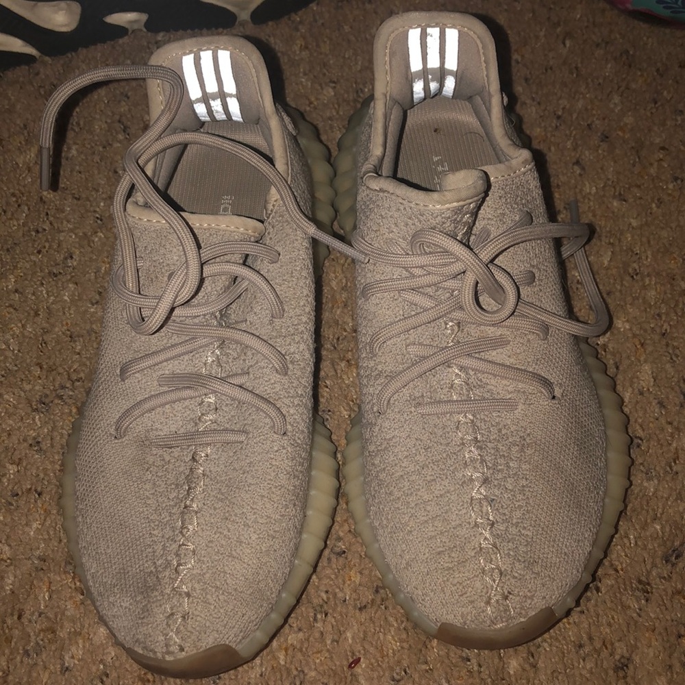 Beige yeezys